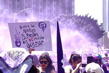Mujeres participan en la movilización