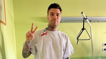Ingresan de urgencia a Fedez cuatro días después del nacimiento de su tercer hijo: el complicado historial médico del ex de Chiara Ferragni