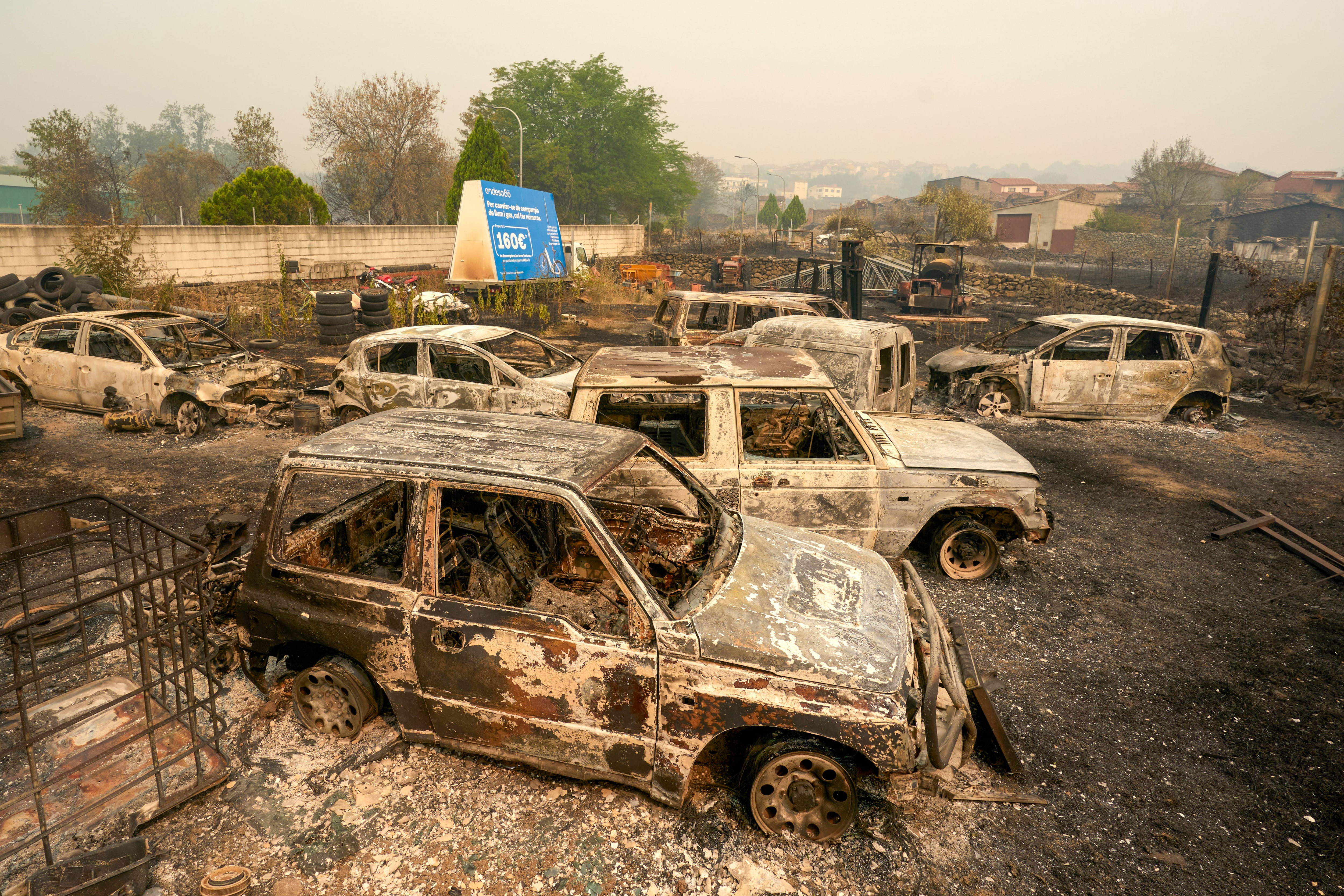 Última hora de los incendios, en directo: España supera las 173.000 hectáreas quemadas en 2026, seis veces más que en 2025