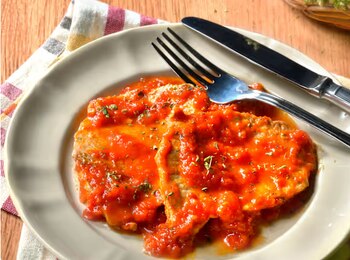 Escalopines a la pizzaiola. (Thermomix)