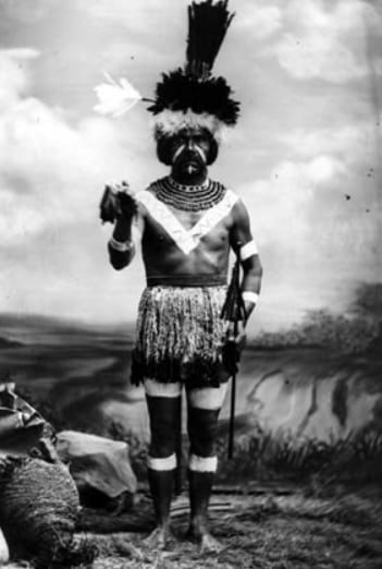 Los descendientes de los antiguos habitantes de las islas mantienen vivas tradiciones culturales y la memoria de sus orígenes en la región (Léon de Cessac)