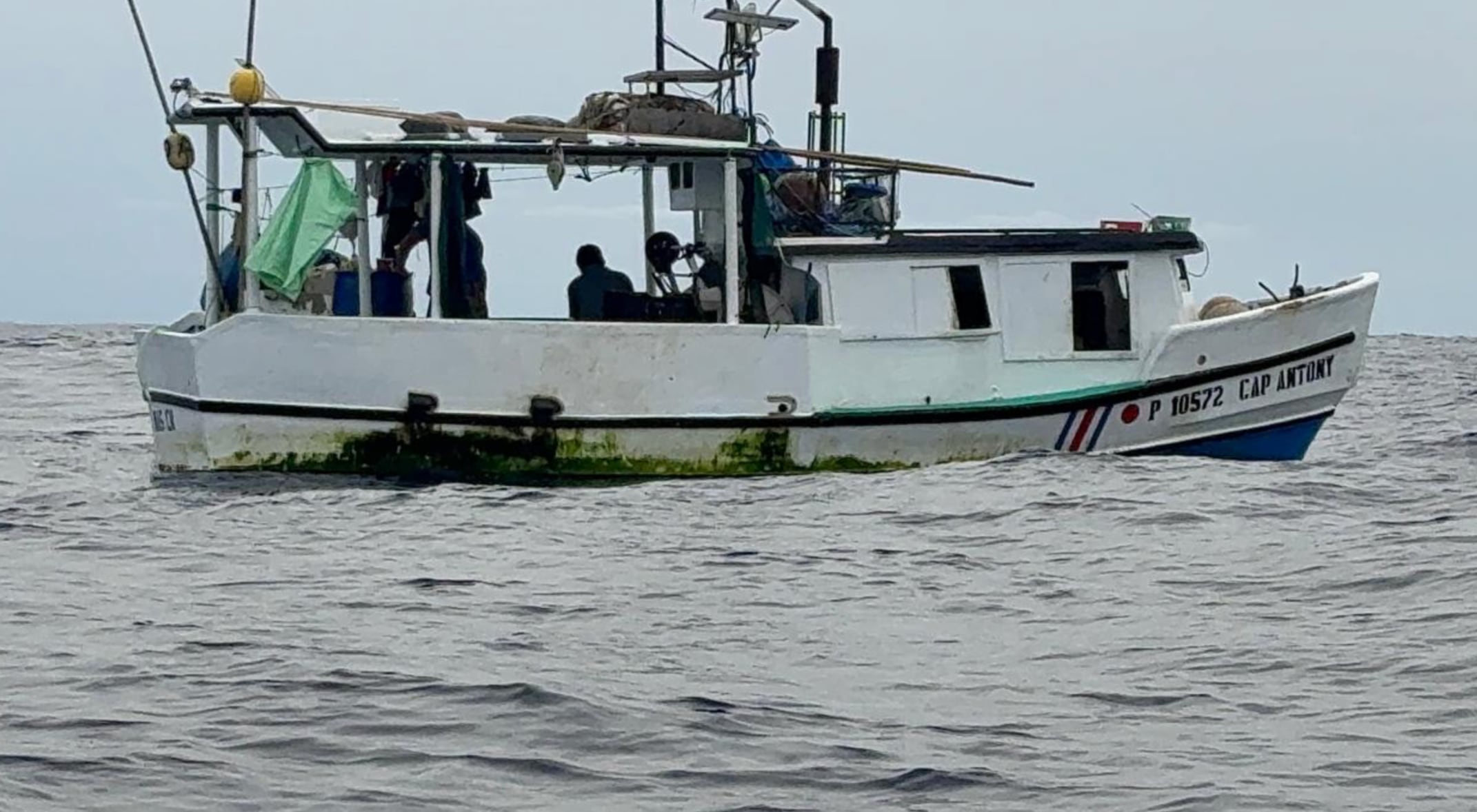 La emergencia se registró cuando la embarcación pesquera Capitán Anthony navegaba a cuatro millas náuticas de Cabo Blanco, en el Golfo de Nicoya. Crédito: MSP