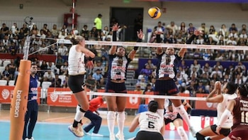 Universitario lidera la Liga Peruana