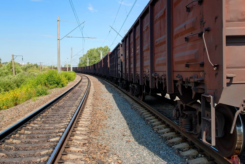 El crecimiento del transporte ferroviario se inserta en una estrategia más amplia orientada a optimizar los corredores logísticos terrestres, reduciendo costos operativos y mejorando la integración territorial (Foto: Shutterstock)