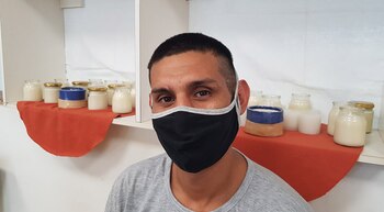 Gustavo Capri en el depósito