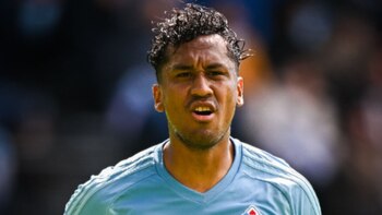 Renato Tapia llegó a Celta