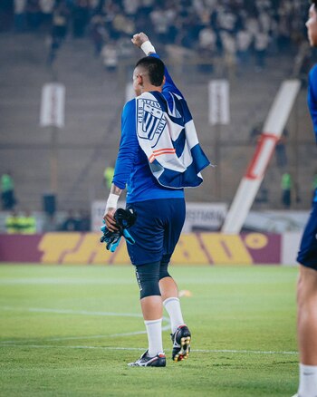 Ángelo Campos ingresó al campo