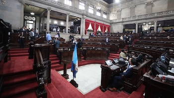 El Congreso avanza con una normativa que busca transformar los procedimientos aduaneros. Cambios relevantes para quienes reciben ayuda desde el exterior, así como restricciones y beneficios que generan expectativa en la comunidad migrante (Foto cortesía Congreso de Guatemala)