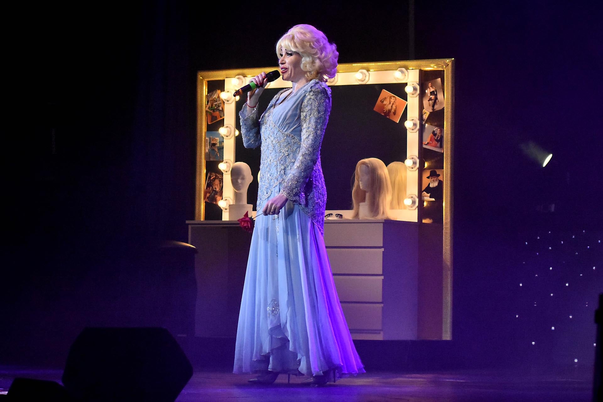 Fátima Florez confiesa la intensa concentración y dedicación al teatro, lo que la lleva a dejar de lado actividades de descanso y disfrute en la playa (Credito: Jose Tetty)