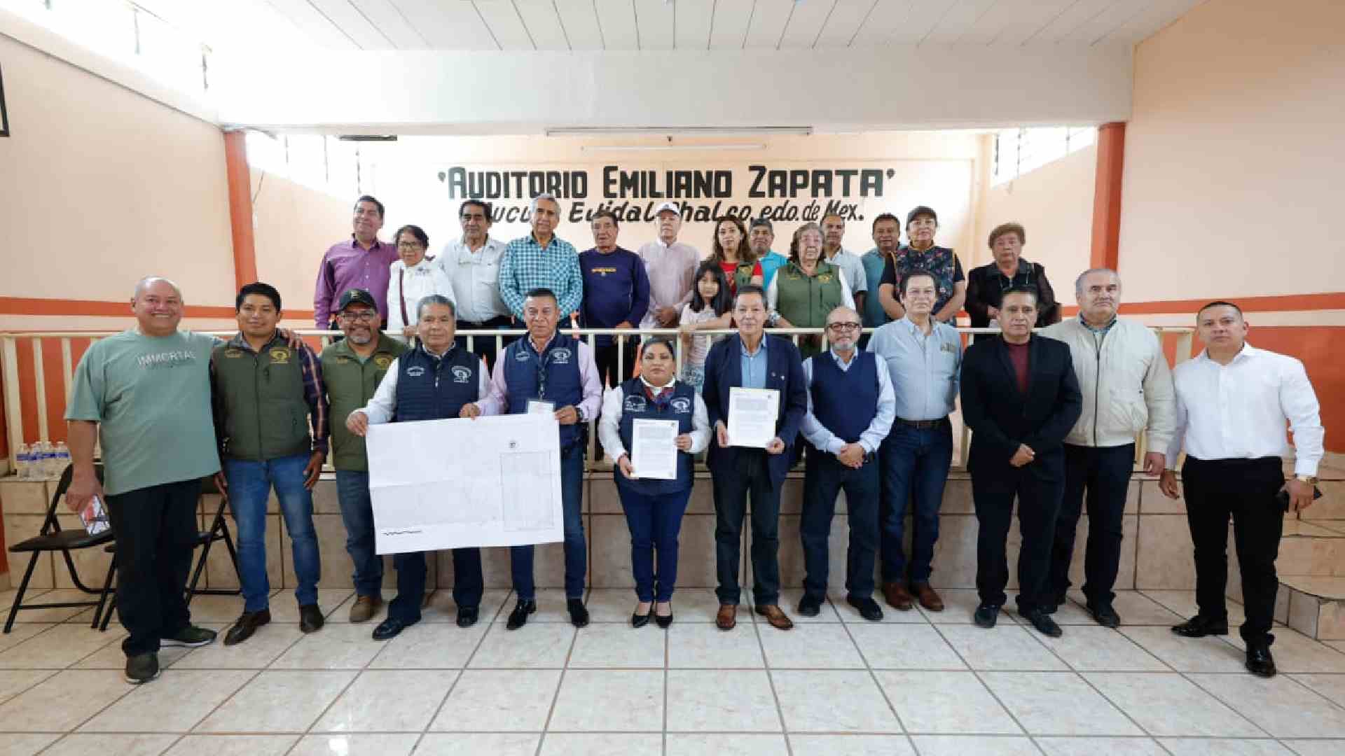 Funcionarios del INAH firman acuerdo con ejidatarios de Villa de Chalco para preservación de Los Tlalteles.Crédito: INAH