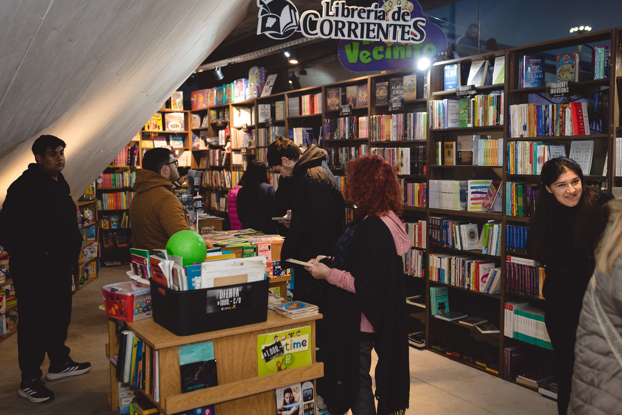 La Feria del Libro de Corrientes como escena de una industria cultural que mira más allá de Buenos Aires