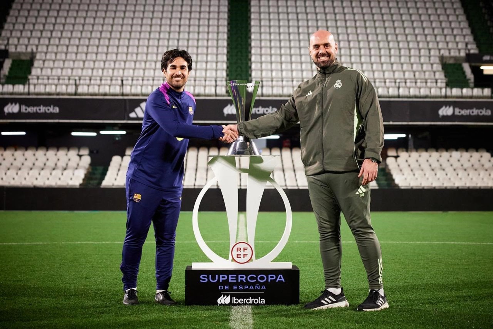 VÍDEO: El segundo entrenador del Real Madrid, Antonio Rodríguez: «Va a ser un partido esperemos de tú a tú»