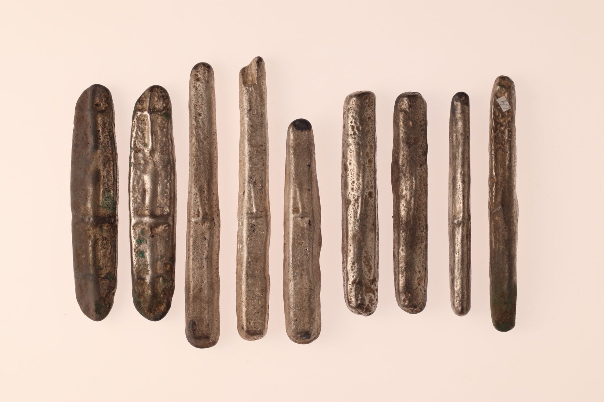 Las monedas árabes y anglosajonas del tesoro de Rebild muestran conexiones comerciales de Dinamarca con el mundo islámico e Inglaterra durante la Era Vikinga - Gentileza: Museos del Norte de Jutlandia / Nordjyske Museer