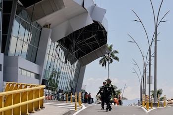 La autoridad aeronáutica advierte que continúan las limitaciones en Pereira por daños en pista y torre de control, y en Popayán por ceniza volcánica - crédito EFE