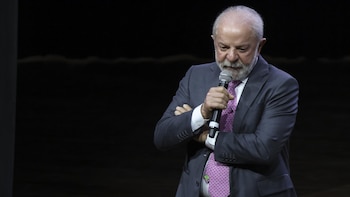 Brasil prohíbe entrar al asesor