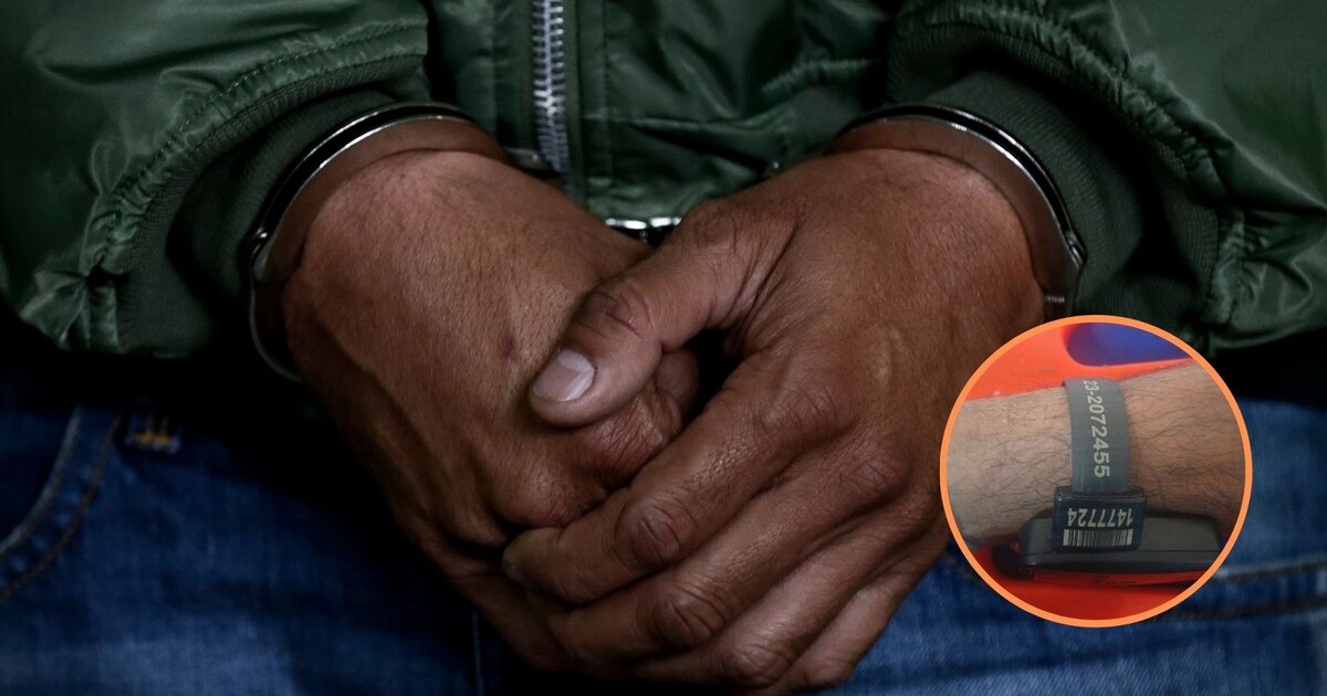 O ladrão foi preso com roubado do ataque de Kennedy e teve uma pulseira na casa O ladrão foi preso com roubado do ataque de Kennedy e teve uma pulseira na casa
