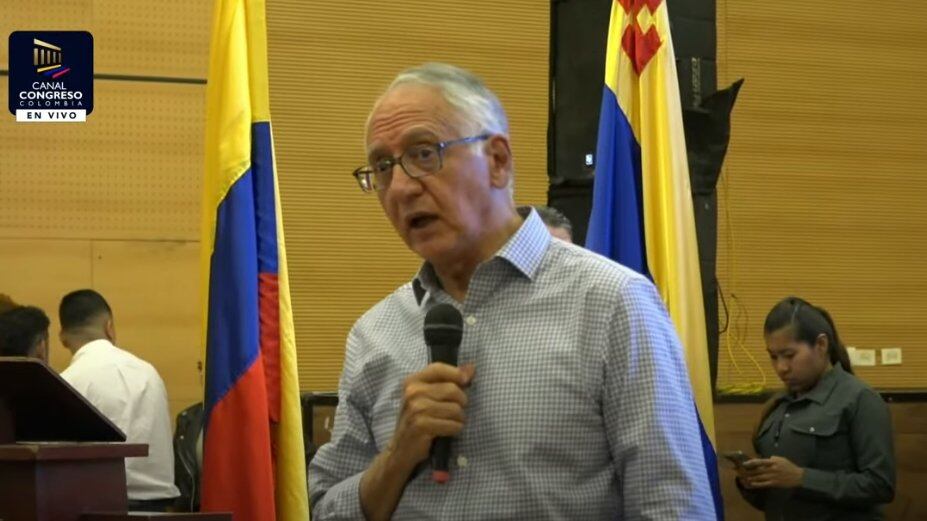 El Ministerio prevé la creación de 462 nuevos cargos para el Ministerio de Salud y 73 para el Fondo Nacional de Estupefacientes (FNE), sumando un total de 535 cargos adicionales de carrera administrativa - crédito Senado/X