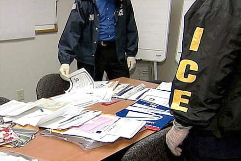 Imagen de referencia. El caso evidencia graves fallas en los protocolos de atención médica de los centros de detención gestionados por ICE en Estados Unidos - crédito Stringer/EFE