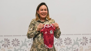 Yeraldine Bonilla afirma que seguirá como gobernadora de Sinaloa tras el nacimiento de su bebé; agradece los mensajes de apoyo