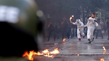 Chile: Diputados oficialistas buscan quitarle la gratuidad universitaria a escolares que cometan actos de violencia