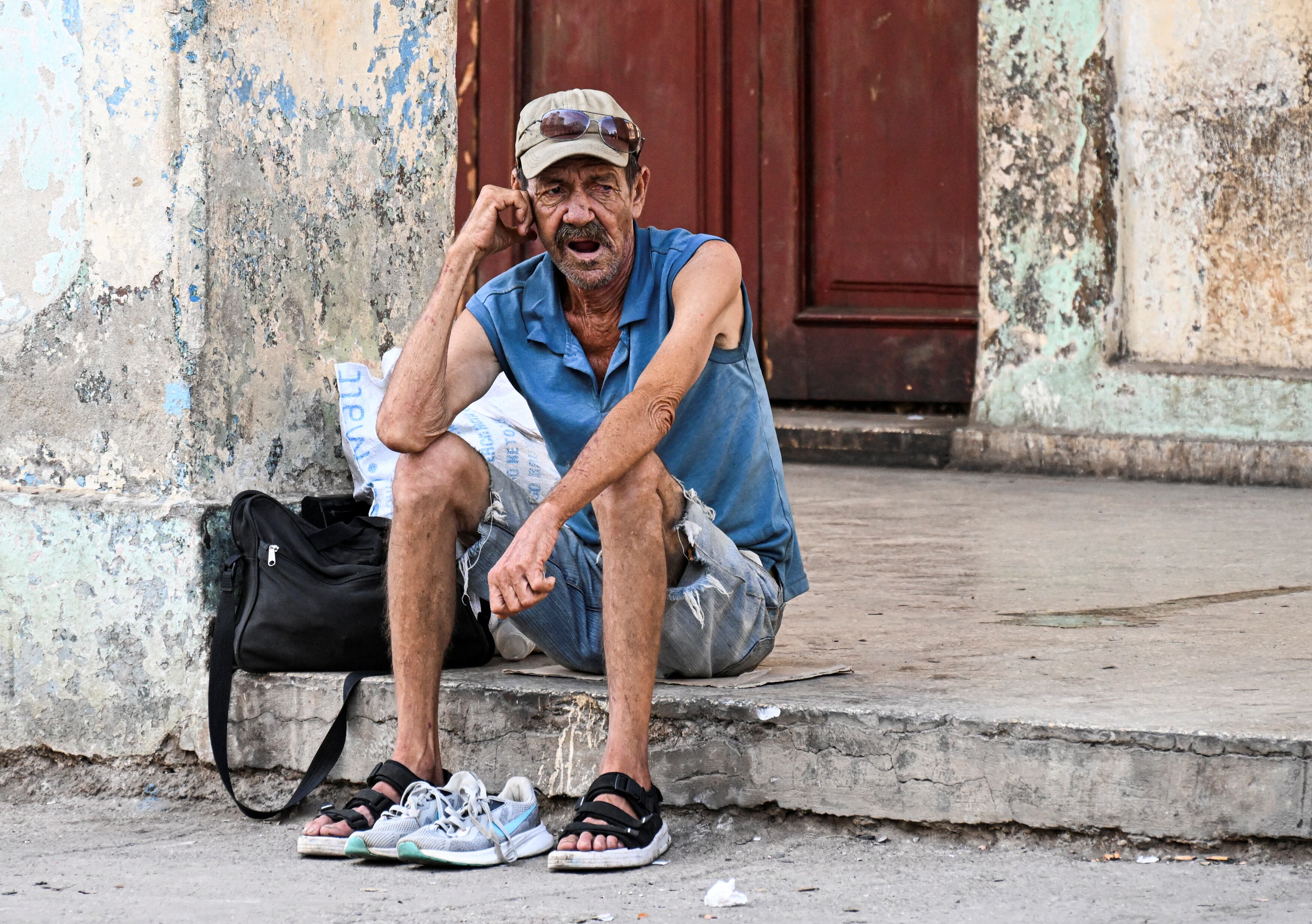 La insuficiencia de las pensiones repercute directamente en la calidad de vida de los jubilados (Yamil LAGE/AFP)