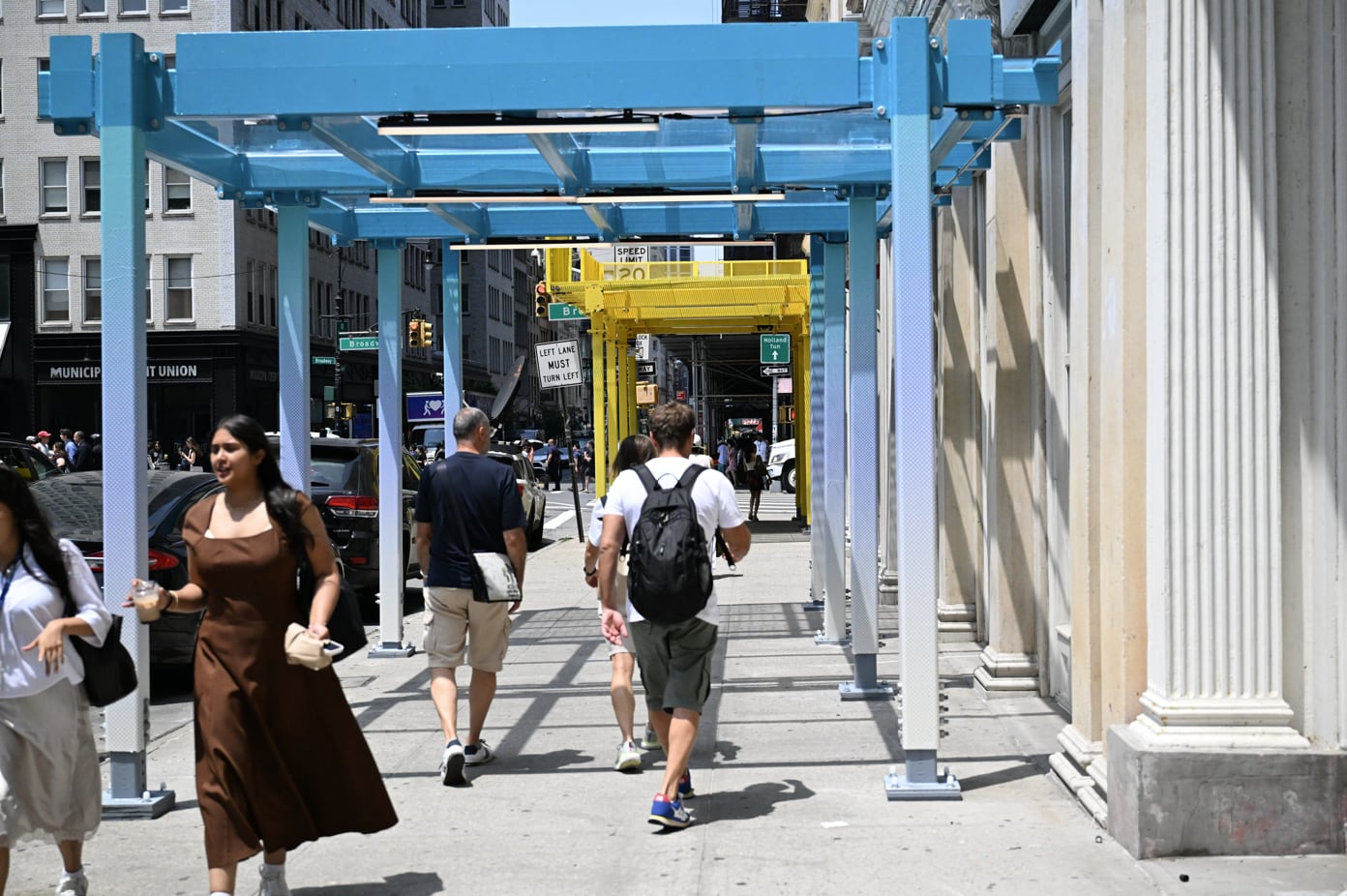 La ciudad de Nueva York pone a prueba nuevos andamios peatonales: cómo son y dónde encontrarlos