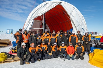 Más de cien especialistas de