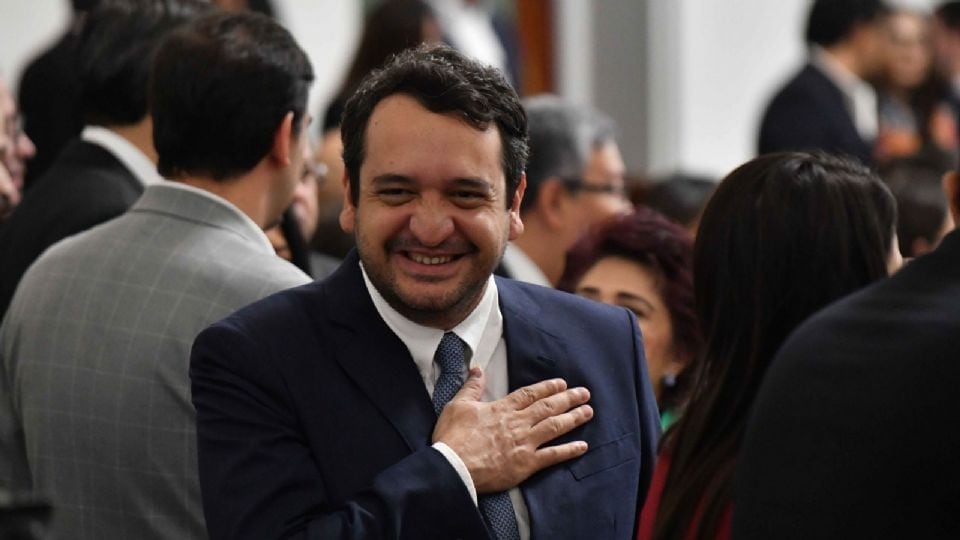 “Andy” López Beltrán deja la dirigencia nacional de Morena para enfocarse en su proyecto electoral en el Distrito 6 de Tabasco.