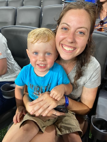 Morgan Tucker, y su hijo