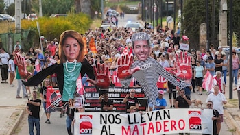 Dos manifestaciones salen de Paiporta