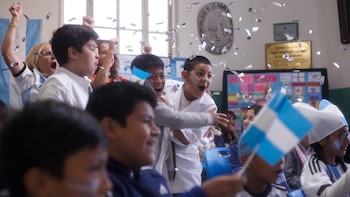 Del álbum de figuritas a actividades con inteligencia artificial: cómo se vivirá el Mundial en las escuelas