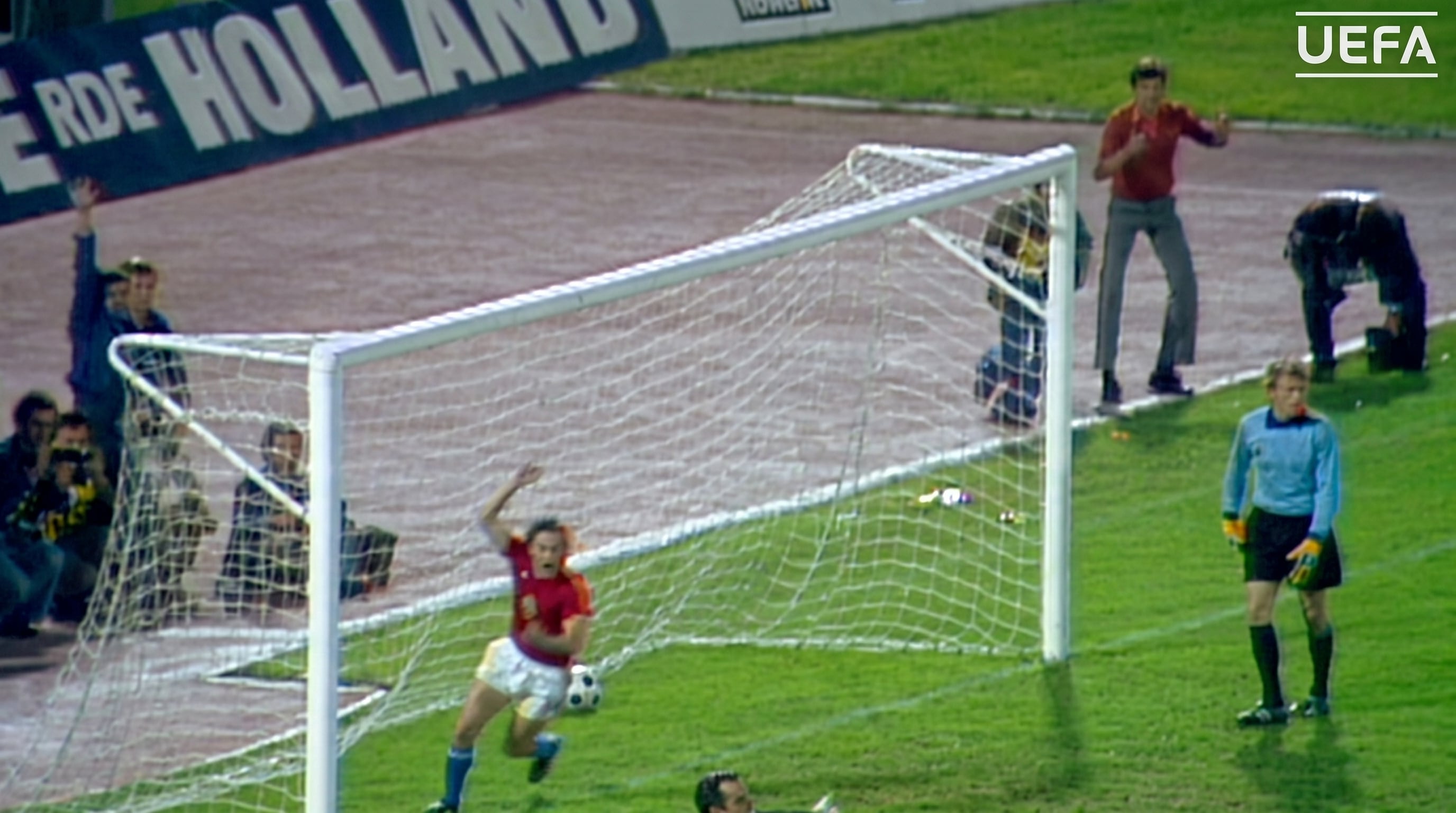 Panenka afirmó que ejecutó el penal de la Eurocopa 1976 bajo la presión del régimen comunista de Checoslovaquia (Captura/UEFA)
