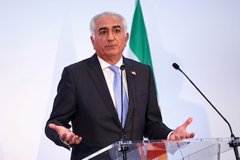 Reza Pahlavi, hijo exiliado del