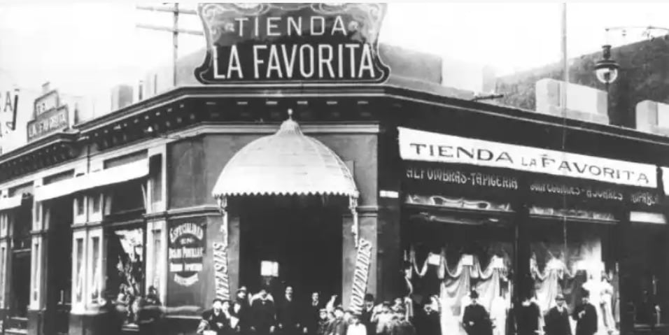 La Favorita, inaugurada en mayo de 1897, pasó de ser una simple tienda a un amplio edificio comercial (Facebook)