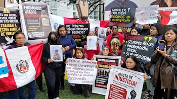 Familias de peruanos llevados con engaños a Rusia exigen que la Fiscalía acelere investigaciones: “Que los traigan de vuelta”