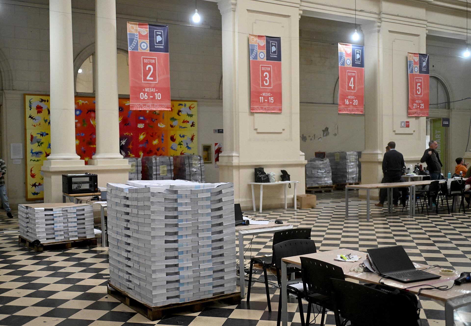 Las boletas impresas ya están en La Plata (Foto: Marcos Gómez)