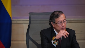 Petro defiende subir IVA a vehículos híbridos: “No generan mitigación climática”