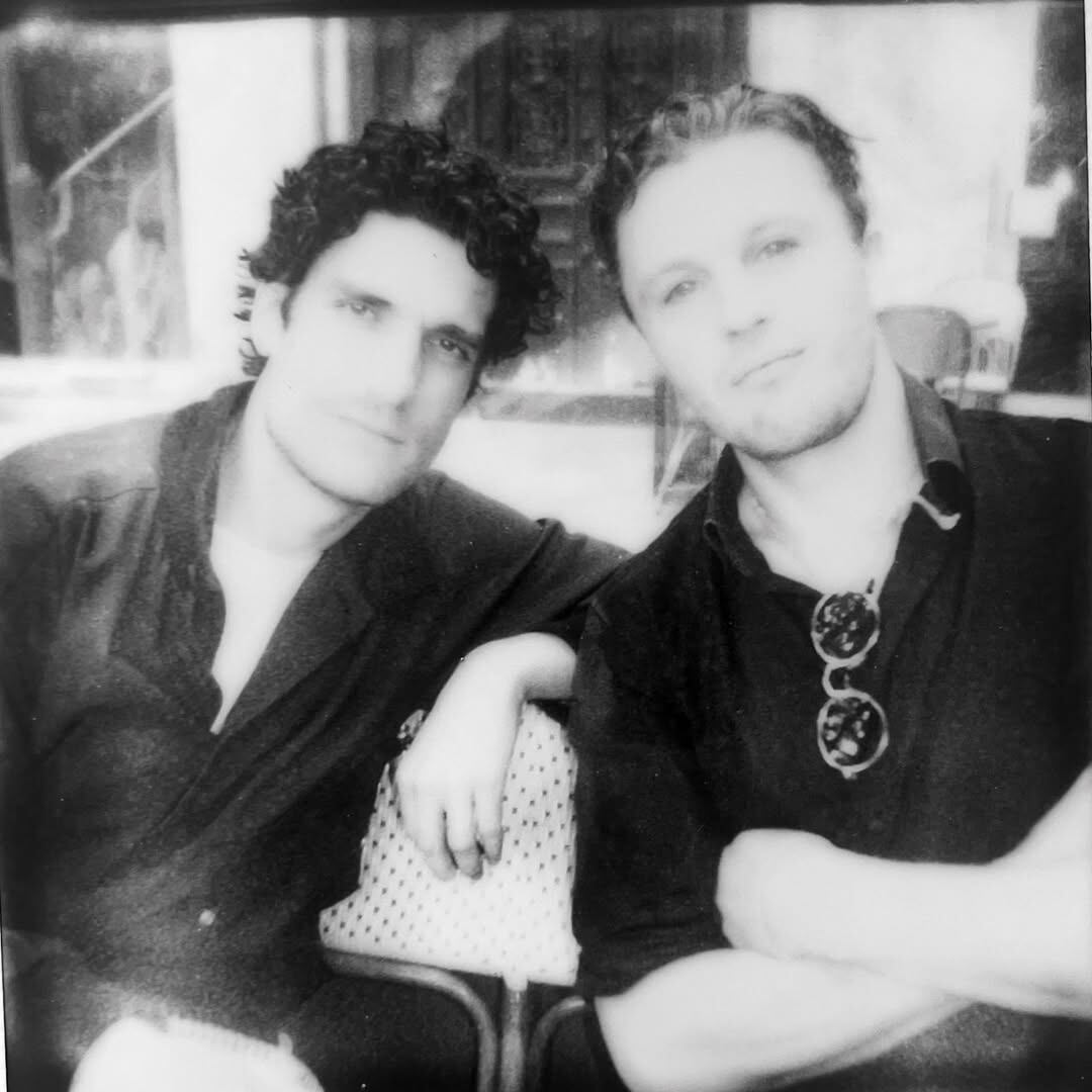 Los cargos contra Pitt incluyen delito sexual, abuso, agresión y estrangulamiento. El más grave podría implicar hasta 25 años de prisión (Instagram/@michaelcarmenpitt)