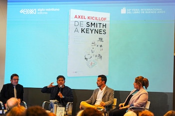 Axel Kicillof presenta su nuevo libro "De Smith a Keynes"