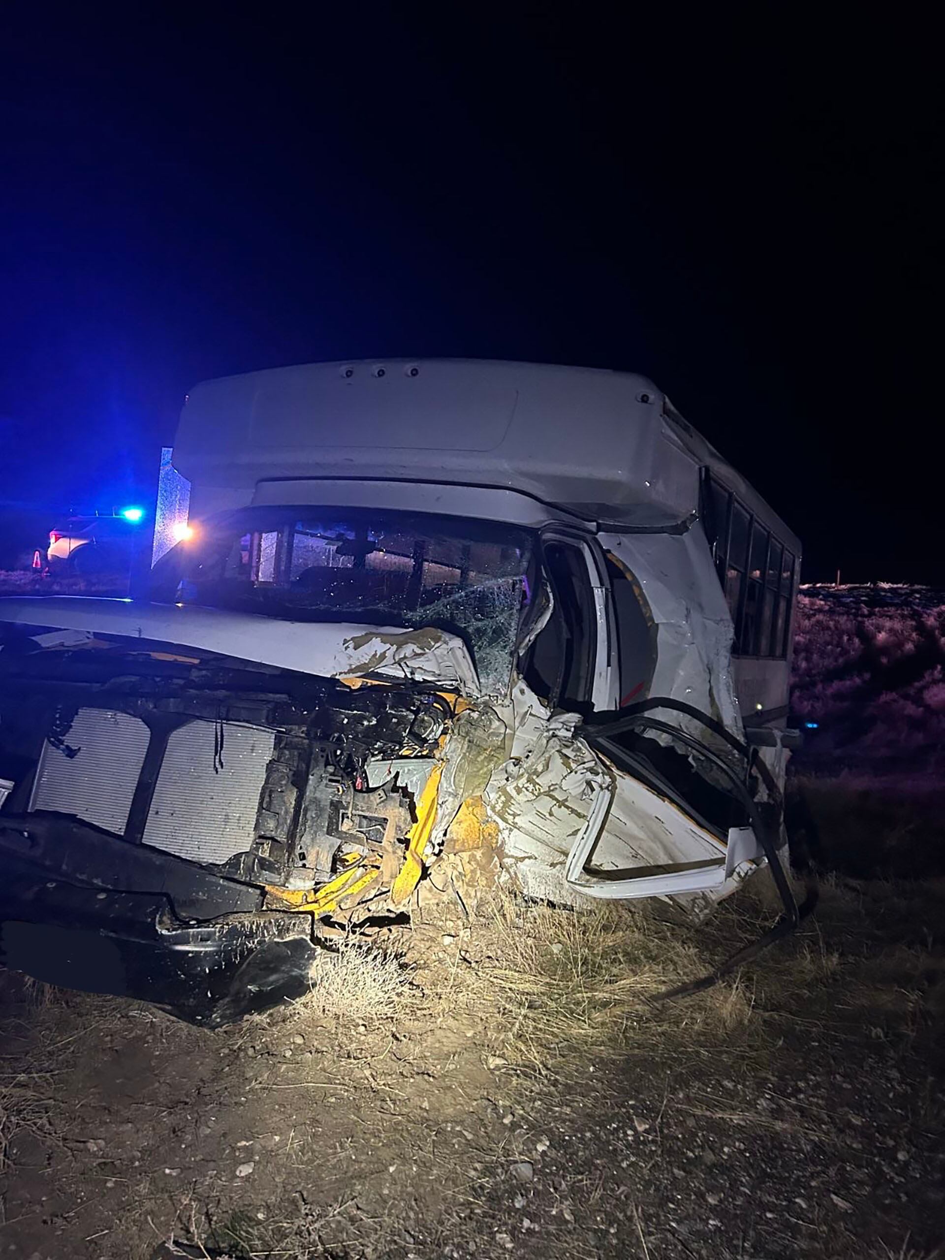 Dos personas resultaron en estado crítico tras el choque y fueron trasladadas en ambulancia aérea para recibir atención médica especializada. (Utah Highway Patrol)