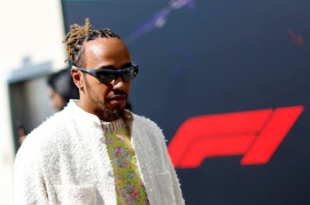 Lewis Hamilton apuntó contra la FIA