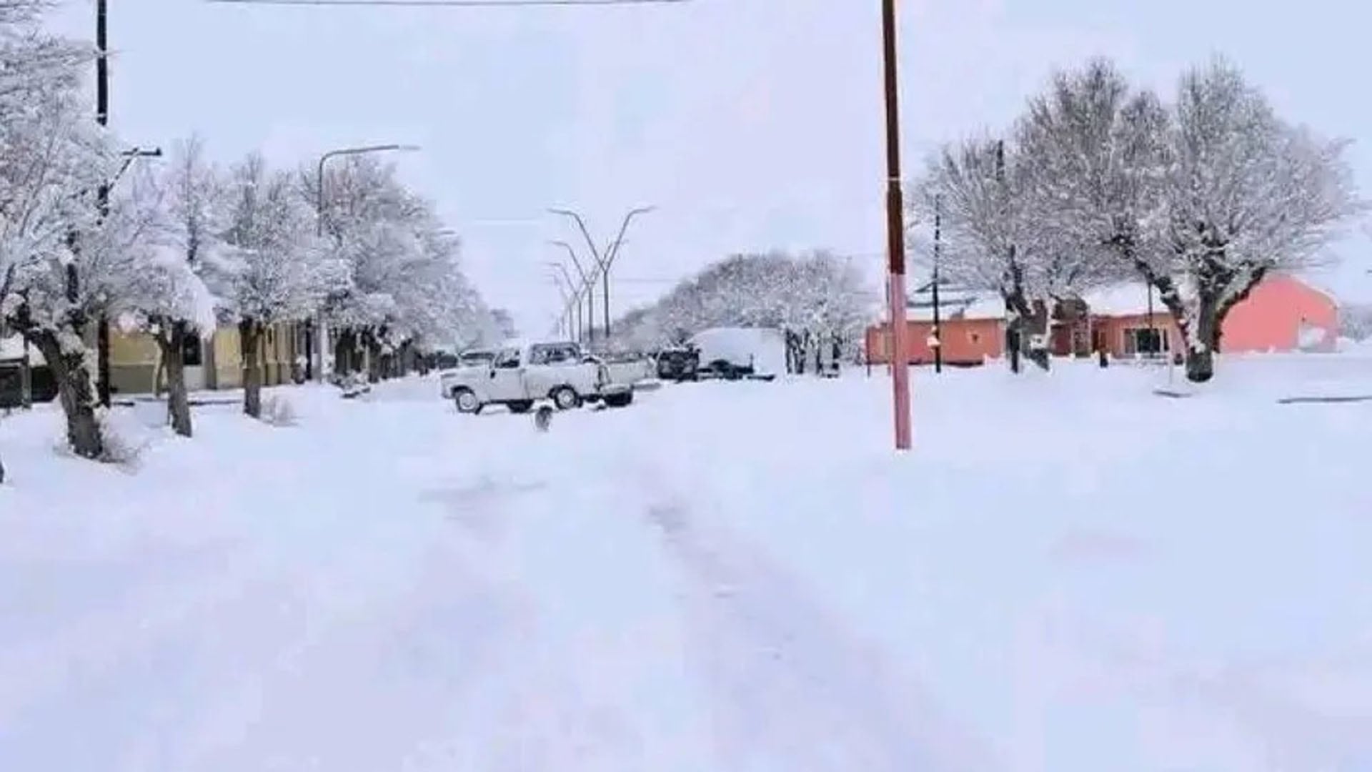 Una postal invernal en Maquinchao, el punto más gélido de la Argentina