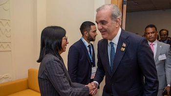 República Dominicana y Venezuela evalúan reanudar la compra directa de combustibles venezolanos