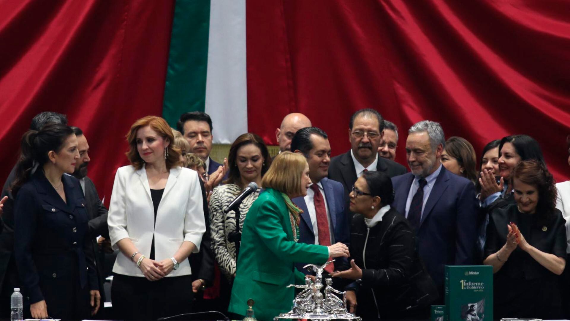 La mesa directiva encabezada por Sergio Gutiérrez Luna funcionó durante el primer día de sesiones (GRACIELA LÓPEZ/CUARTOSCURO.COM)