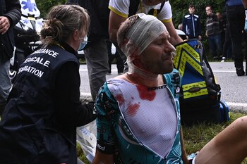 Cuatro ciclistas se vieron obligados