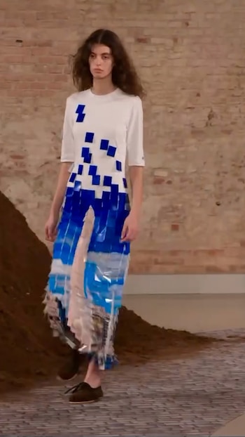 Un vestido de líneas simples