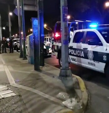 El chofer de la unidad