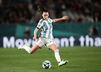 La defensora vistió por primera vez la camiseta albiceleste en su convocatoria al Sudamericano Sub 20 (REUTERS/David Rowland)