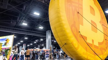 El bitcoin cumple 15 años