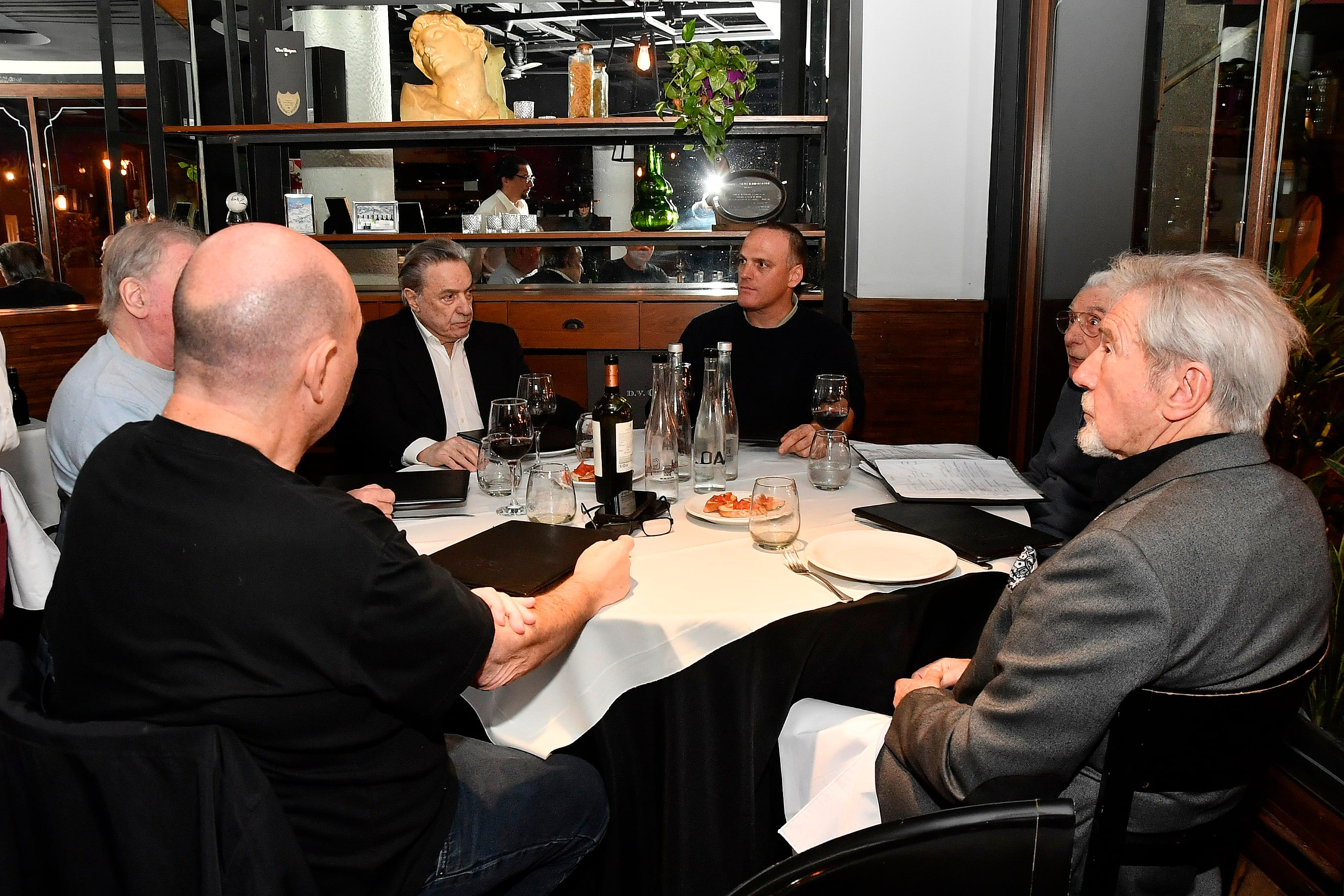 El actor compartió una cena con Arturo Puig, Germán Kraus y Claudio García Satur